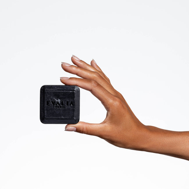 Savon anti-imperfections au charbon actif